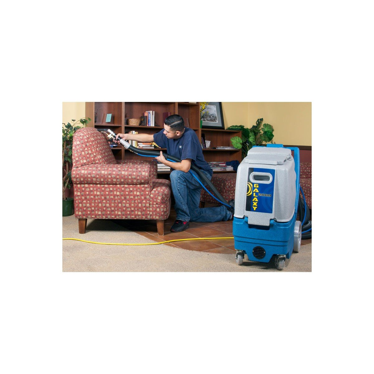 Galaxy 2000SX-HR Carpet Extractor by Edic - 12 gal - Recovery Tank Capacity of 11 gal - 120 psi - 13,5 A - MACHINE ONLY